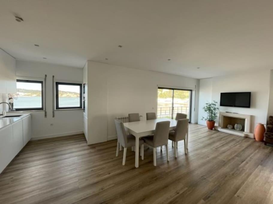 Apartamento Em Frente A Praia 圣马蒂纽·杜·波特 外观 照片